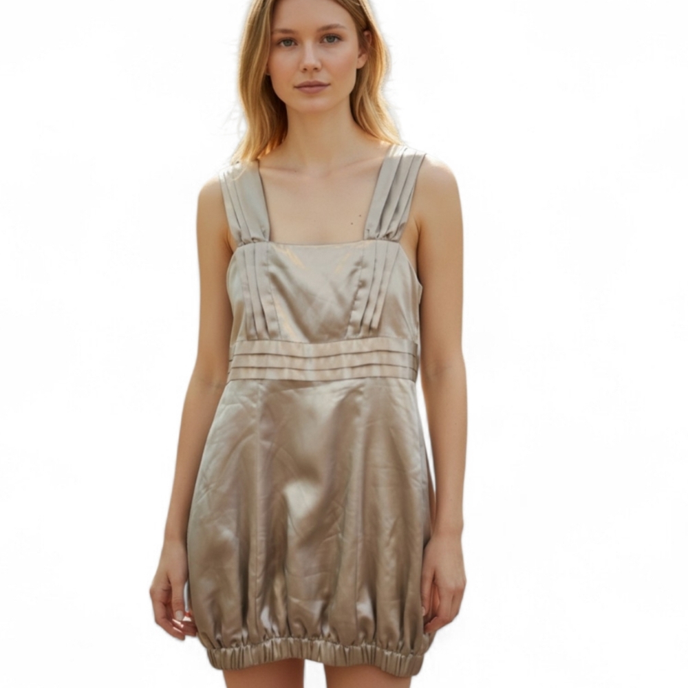 Walter Baker Size 8 Silver Gray Bubble Dress